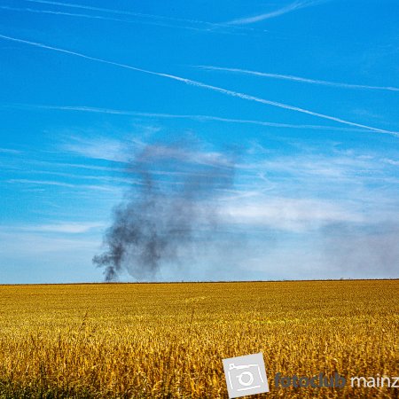 Hinterm Berg brennt es!